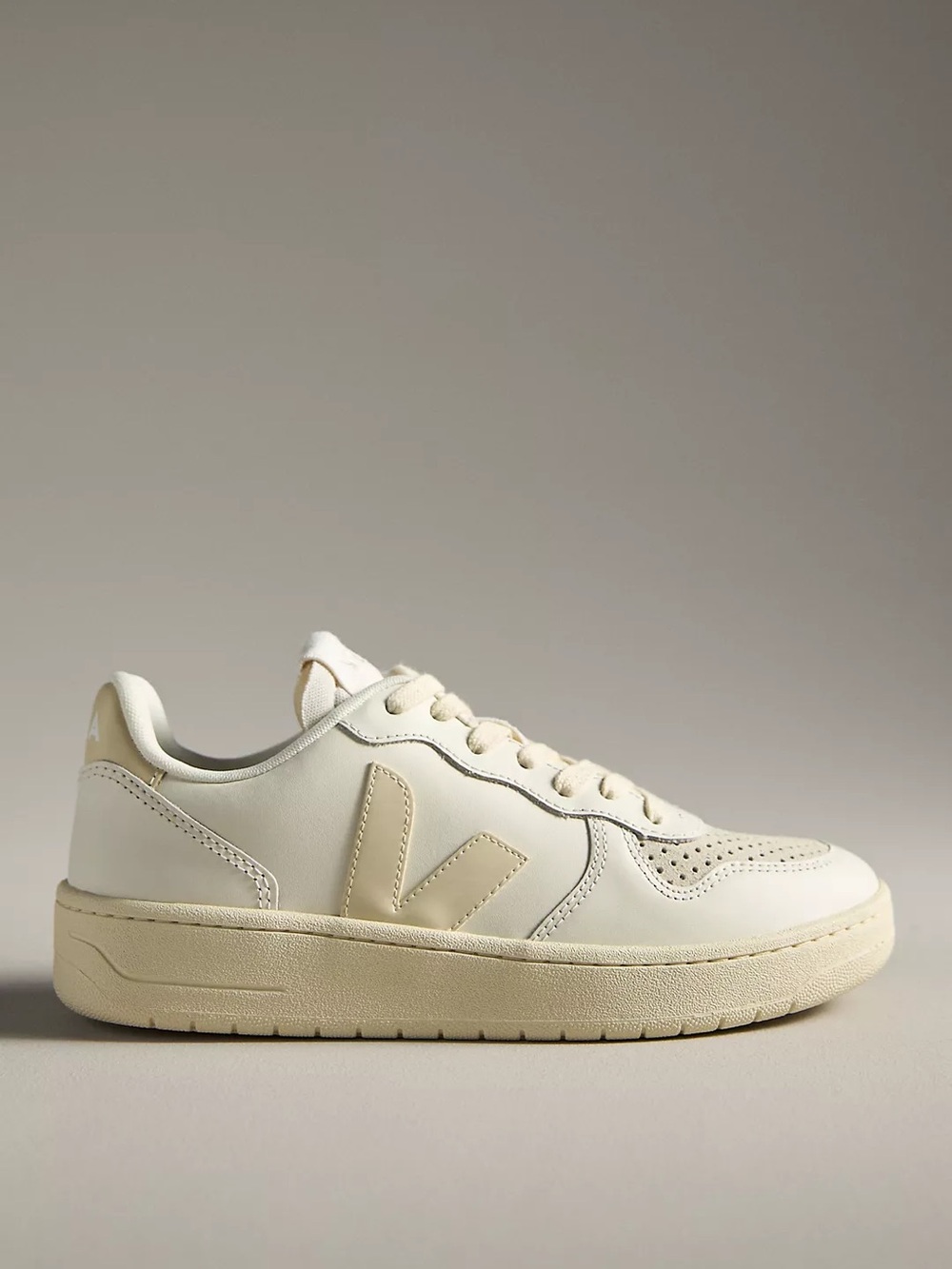Veja V-10 Style Leather Sneaker, Off-White/Cream, Size 41 or 8 mens, 10 women’s